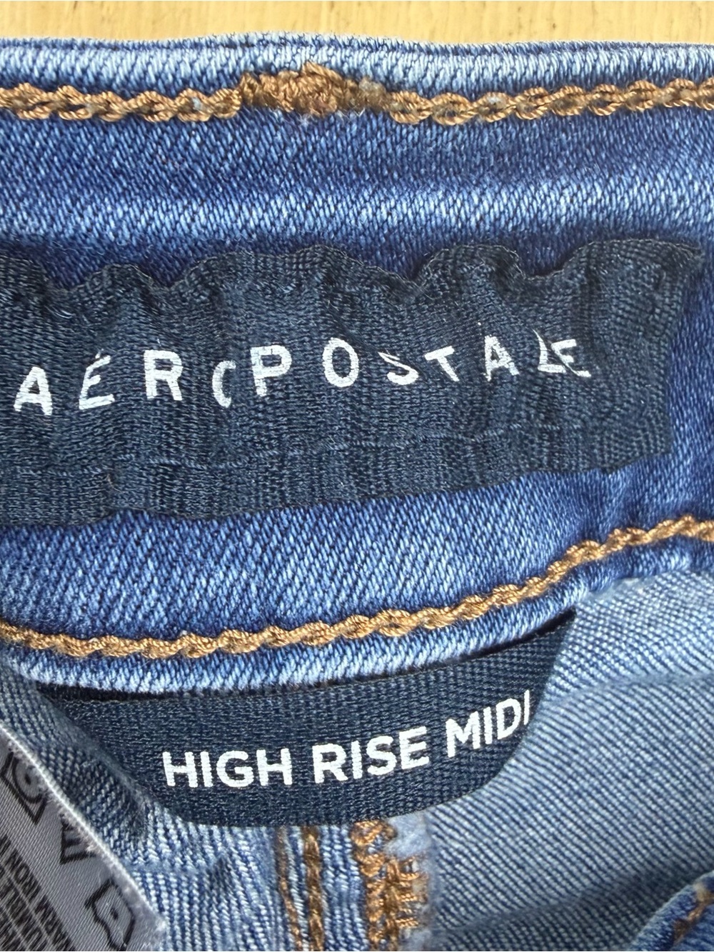 Aeropostale Women's Size 8 High Rise Distressed Denim Shorts Blue Ripped Cut Off - Picture 3 of 13